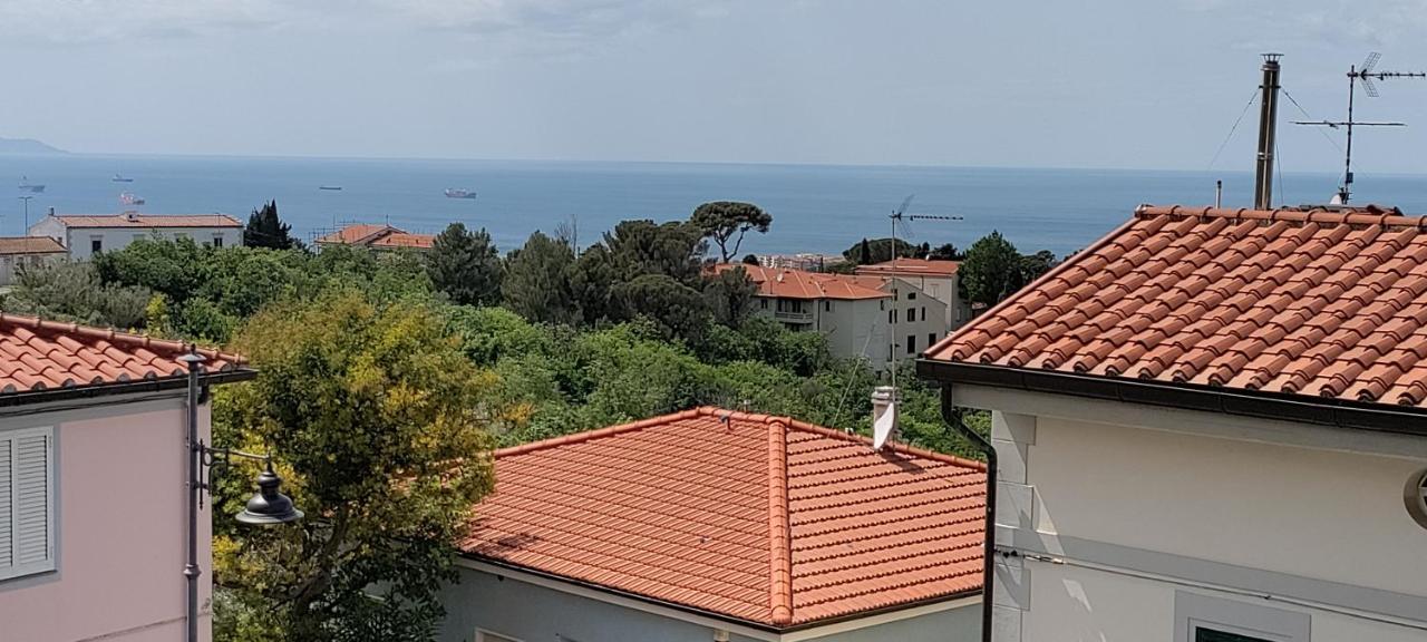 Вилла Sea Pearl Ливорно Экстерьер фото
